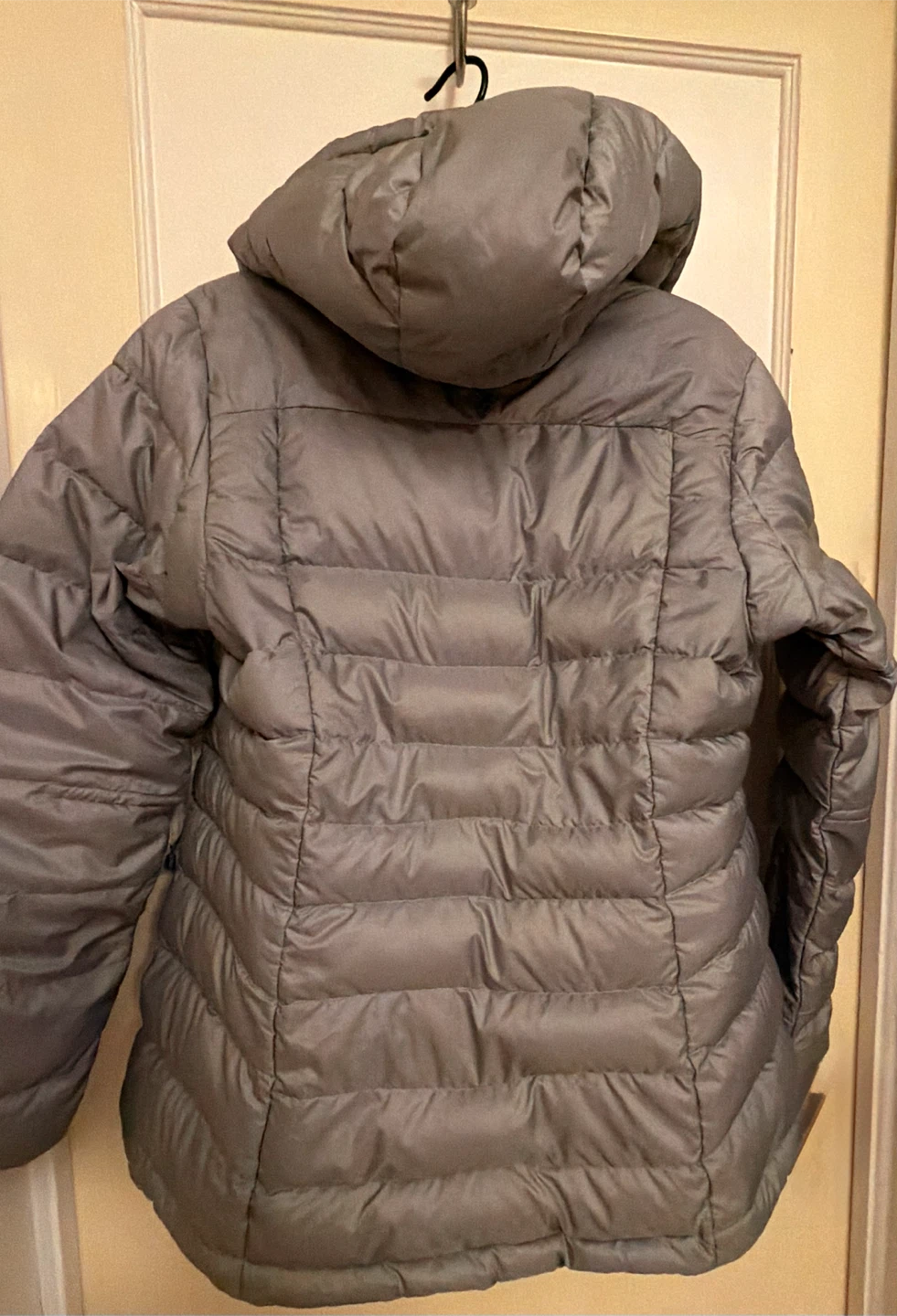 Patagonia Women's Down Hooded Jacket Gray XS - photo 3