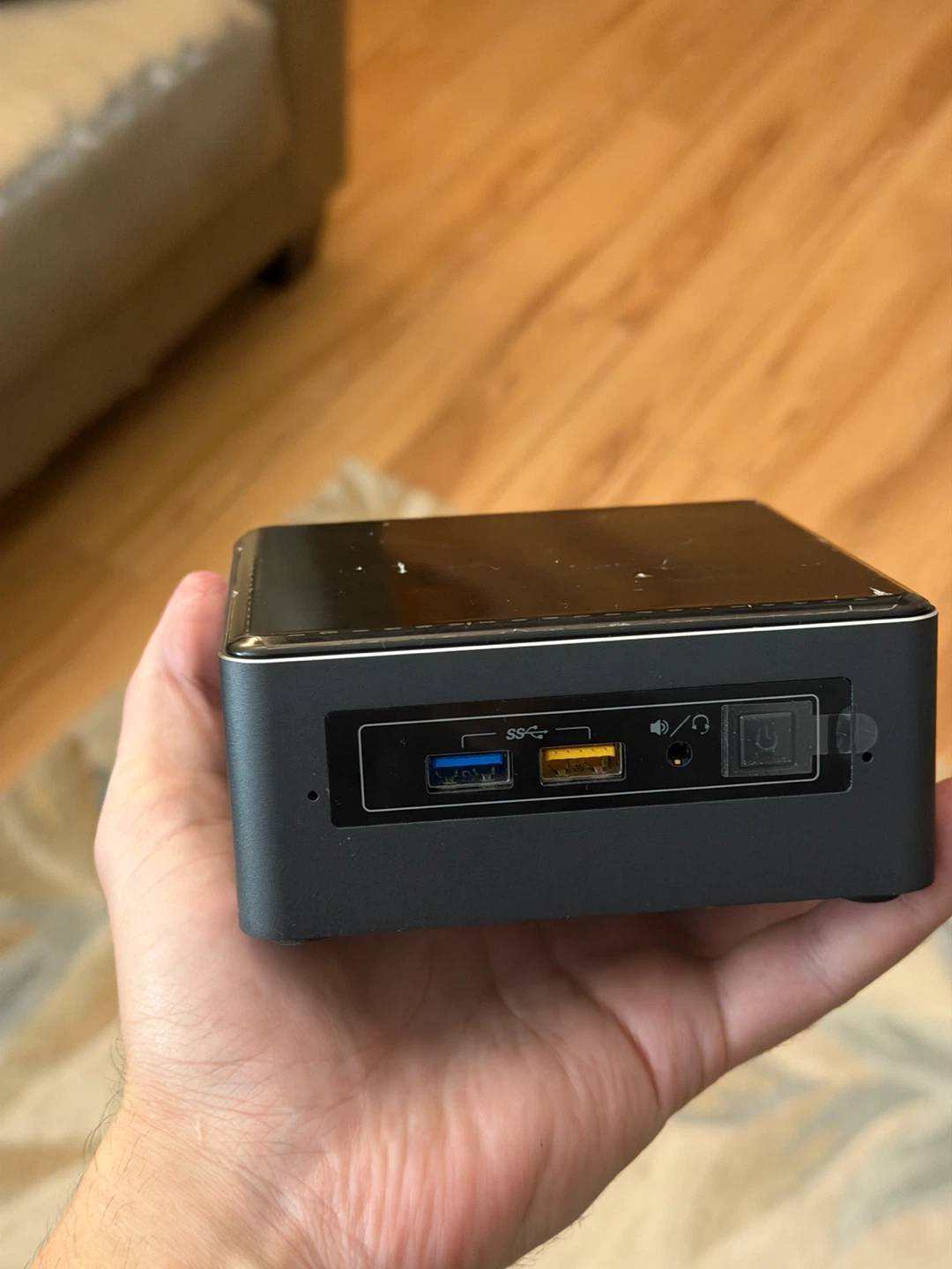 Intel NUC Mini PC – Core i5 / 16GB RAM / Wi-Fi / Bluetooth