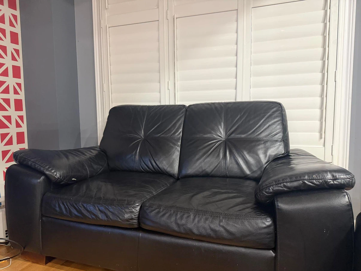 Black Leather Two-Seater Sofa - photo 3
