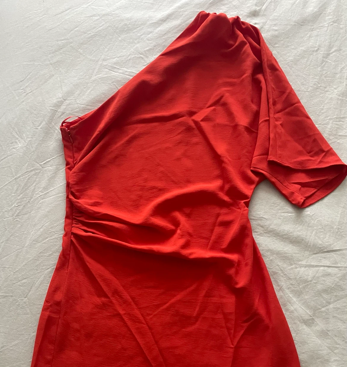 H&M Orange Red One-Shoulder Dress - photo 3
