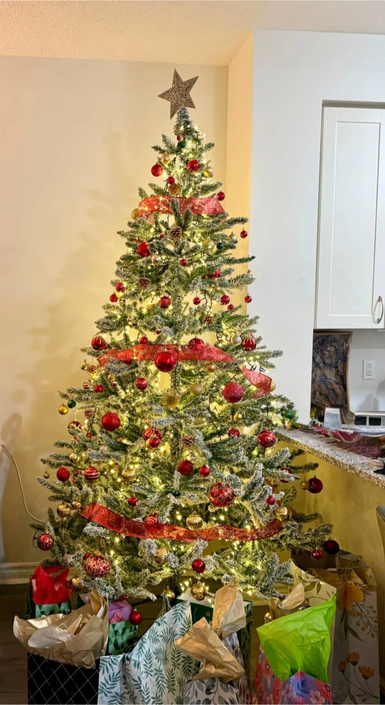 Flocked Artificial Christmas Tree - photo 3