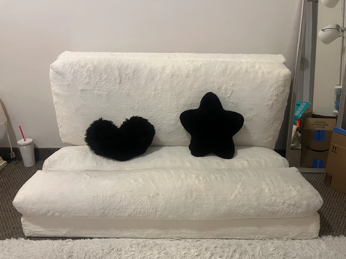White Faux Fur Convertible Floor Sofa Bed - photo 2