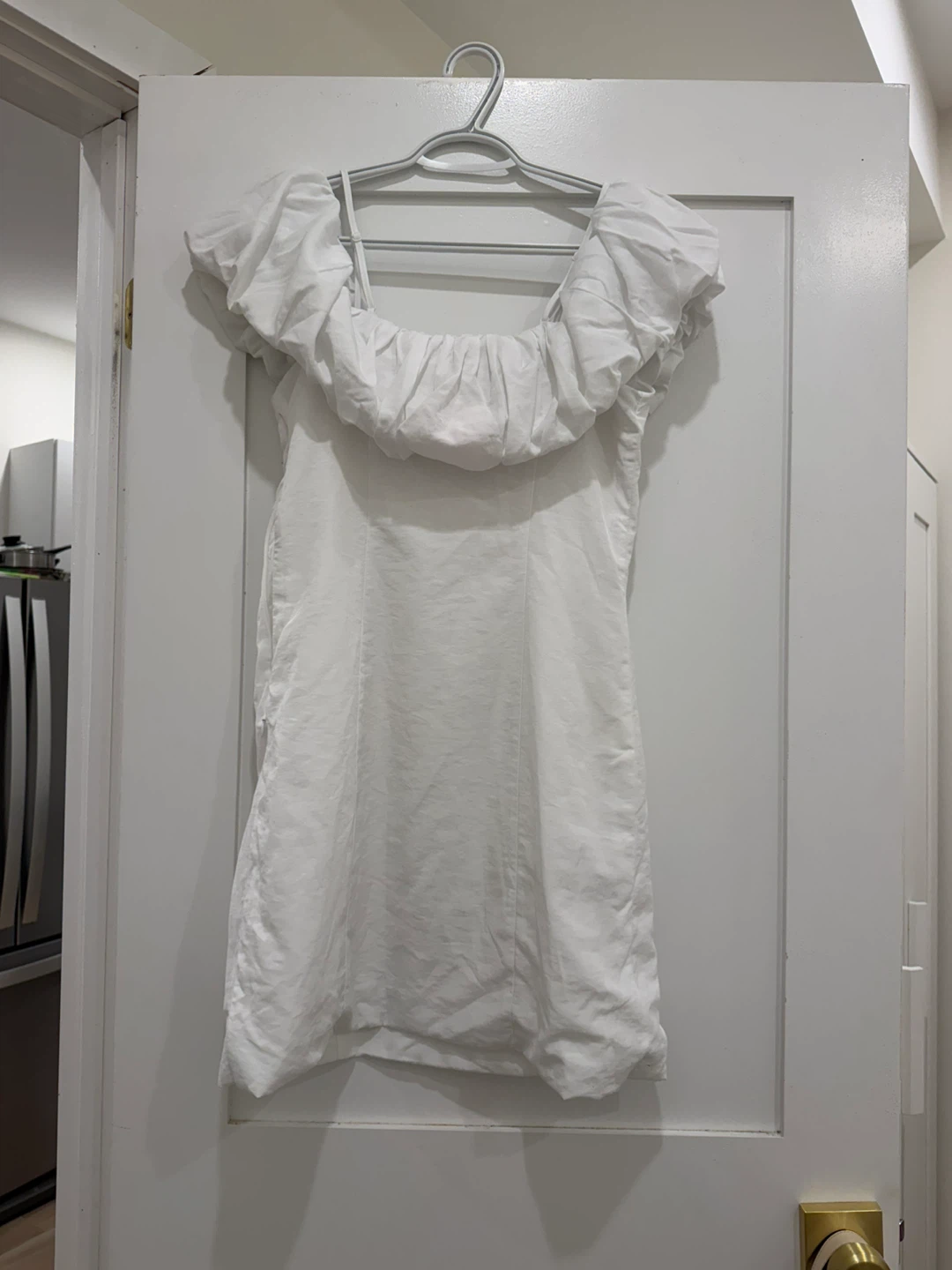 White Off-Shoulder Dress Size 2 (Small)