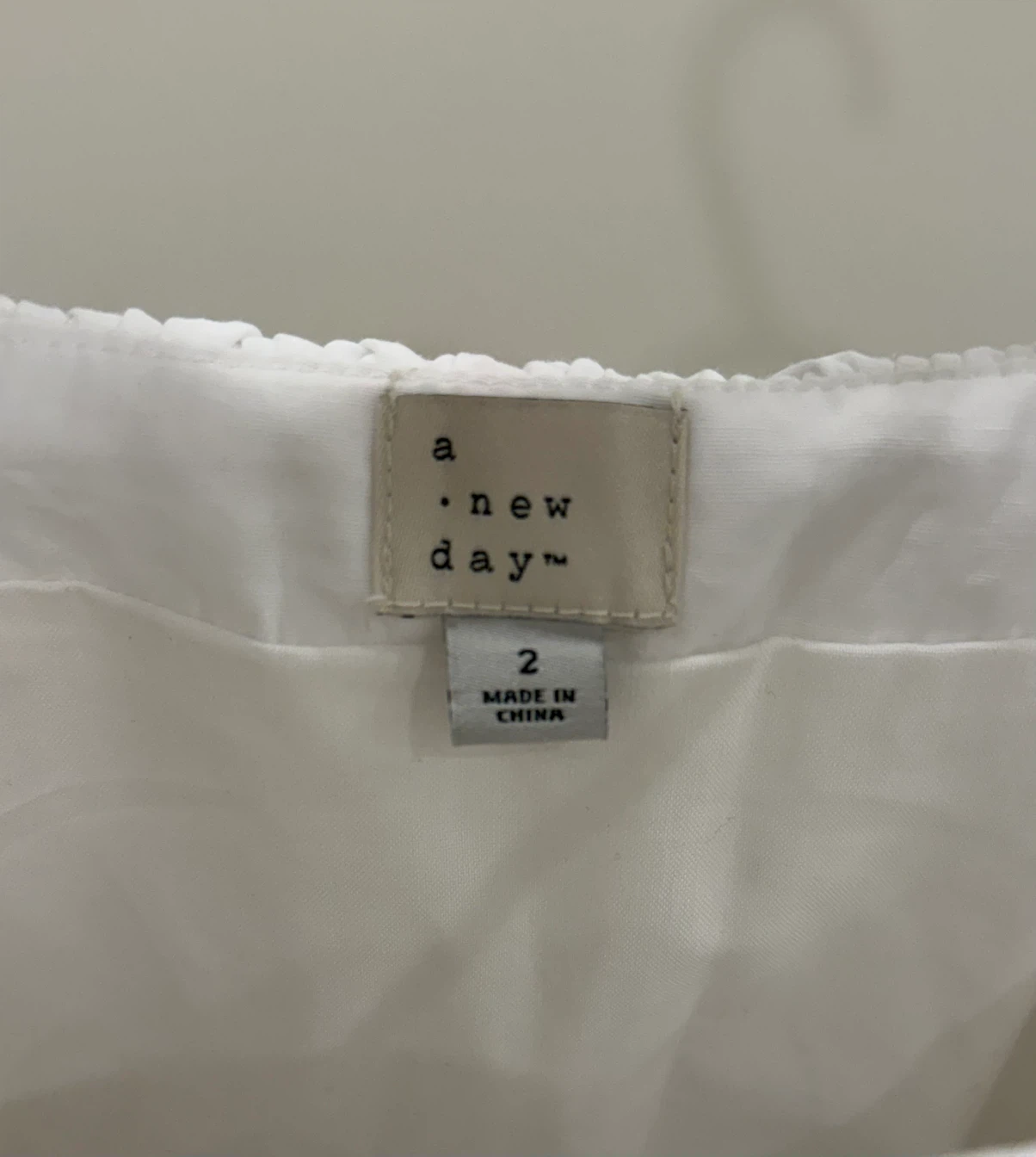 White Off-Shoulder Dress Size 2 (Small) - photo 3