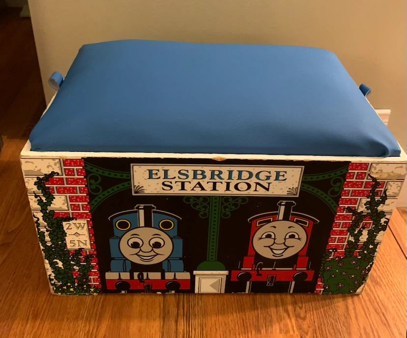 Vintage Thomas the train & Elsbridge Station Storage Toy Box
