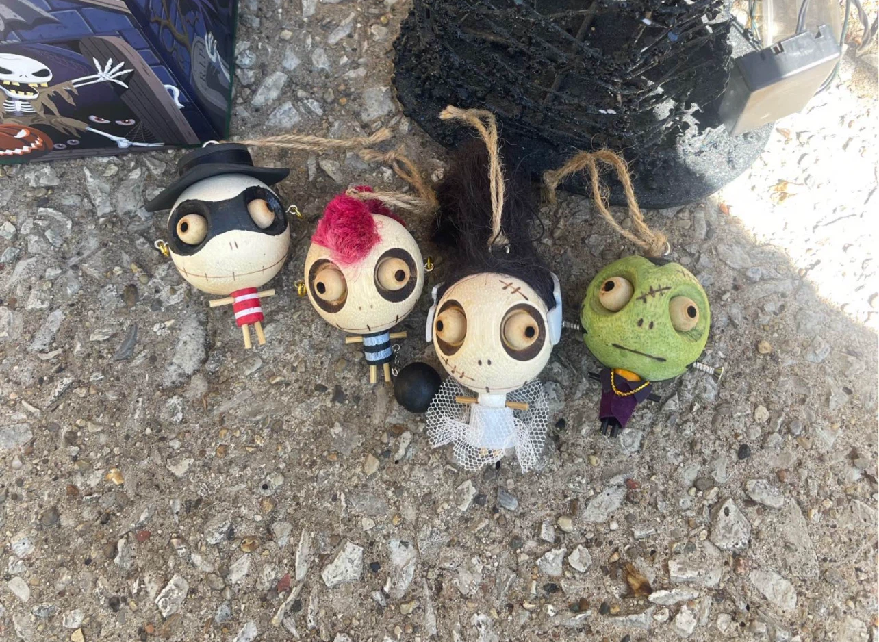 Set of 4 Halloween Character Ornaments - photo 2