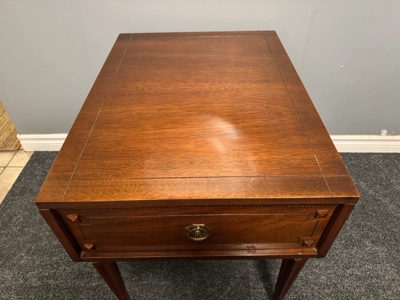 Vintage Deilcraft Wooden Side Table - photo 3
