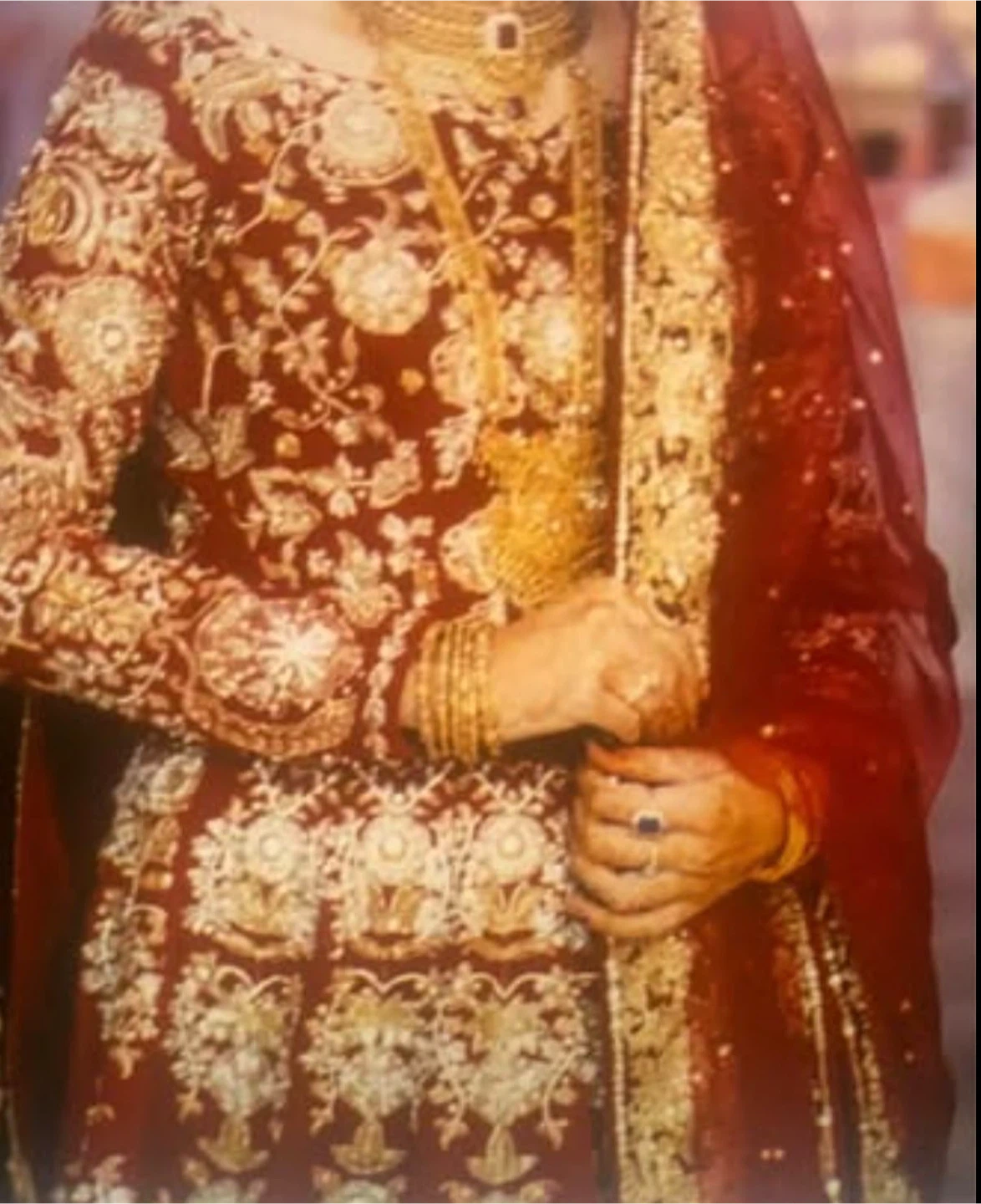 Designer (Sabyasachi) Red Velvet Bridal Lehenga - photo 5