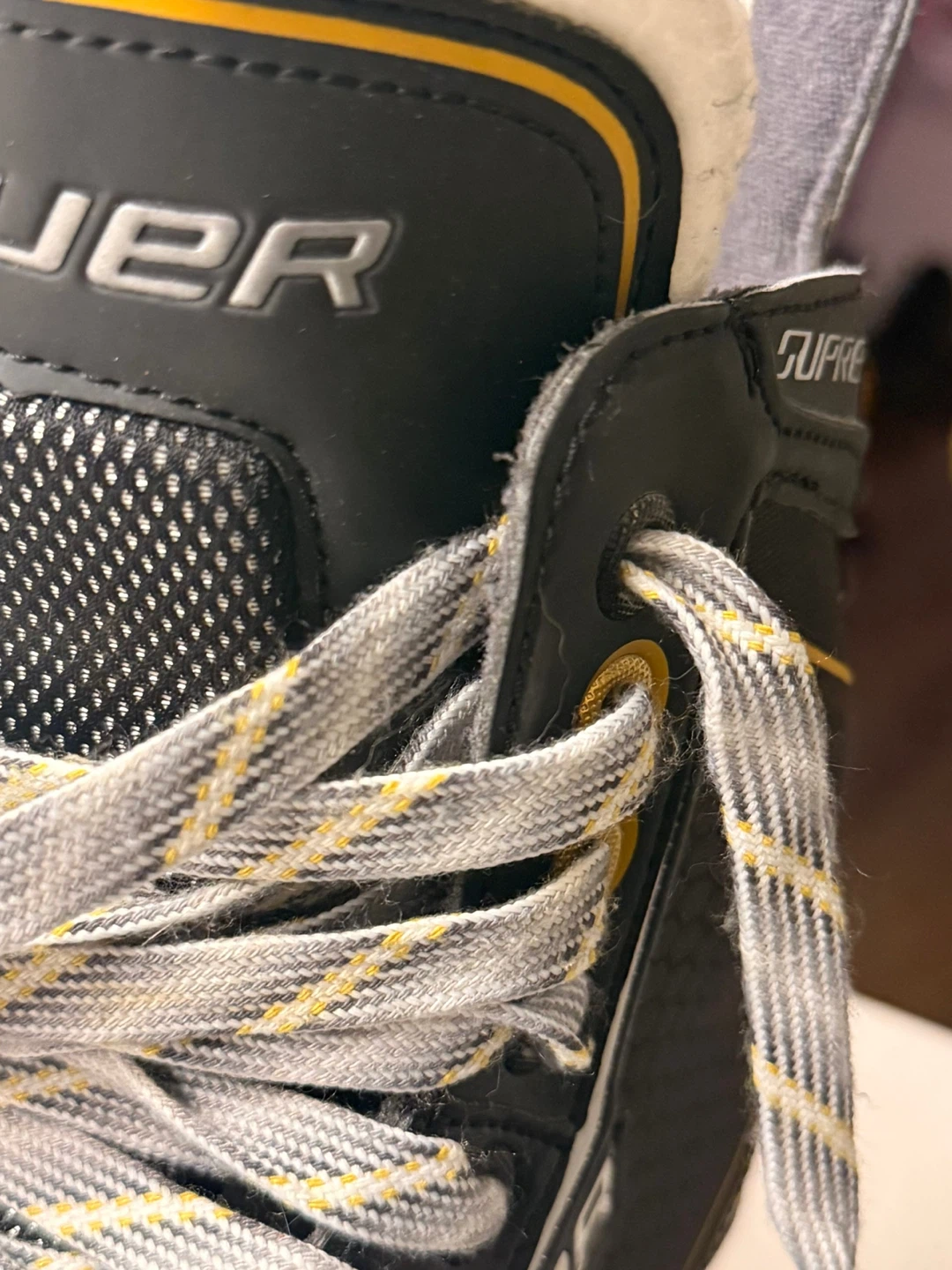 Bauer Supreme Hockey Skates - Size 9 - photo 2