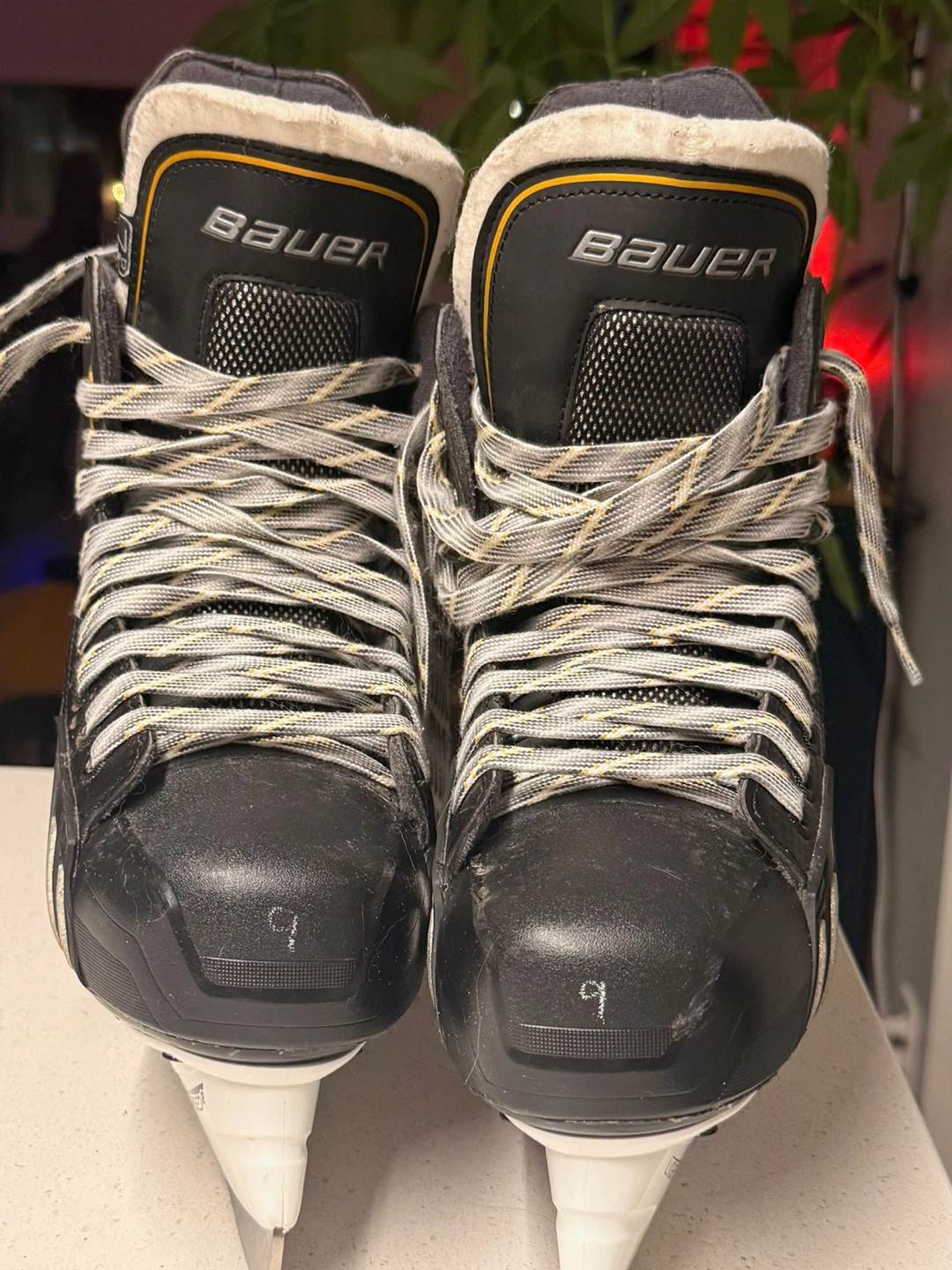 Bauer Supreme Hockey Skates - Size 9 - photo 3