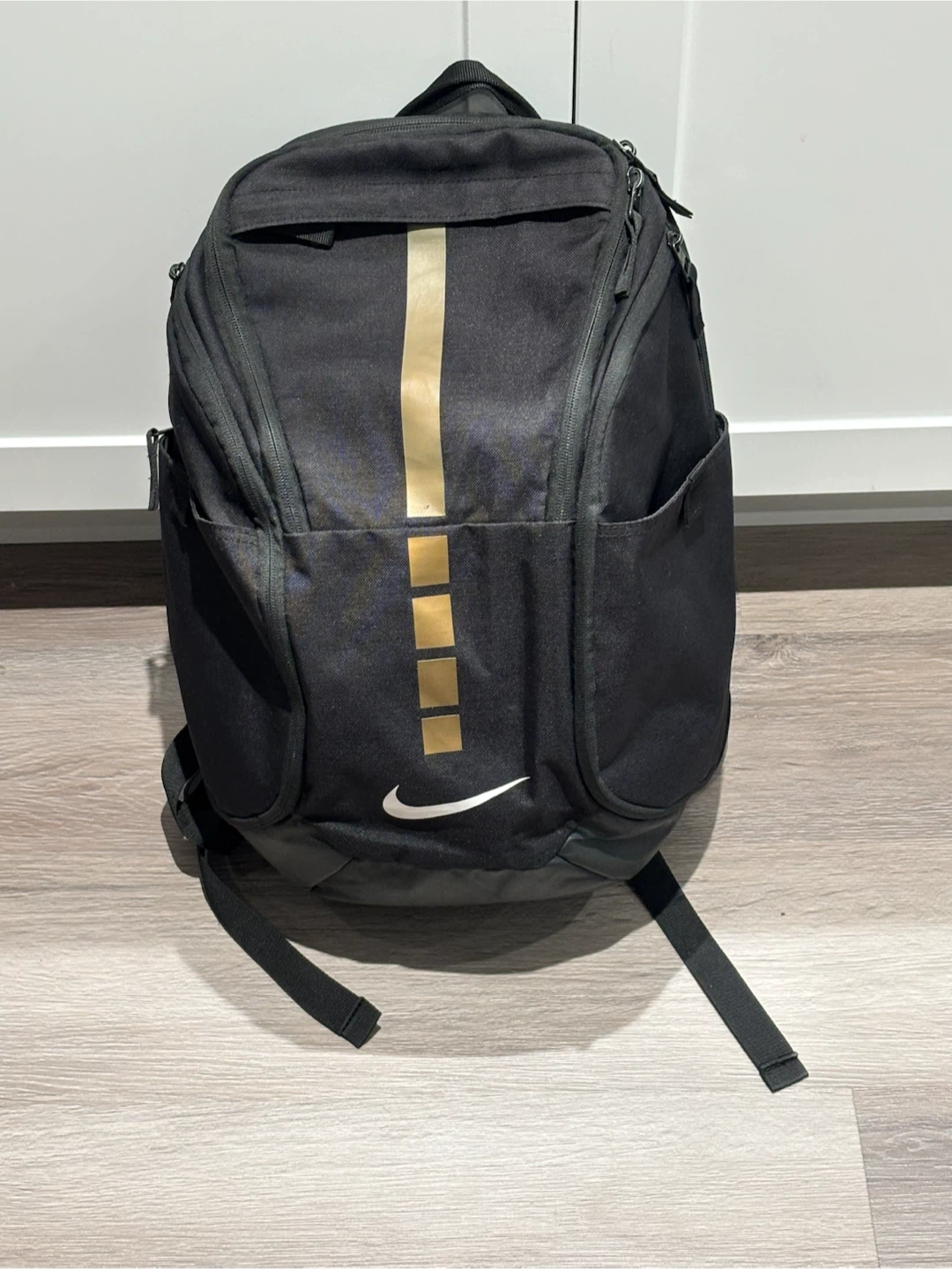 Nike Hoops Elite Pro Basketball Backpack Black and Gold
