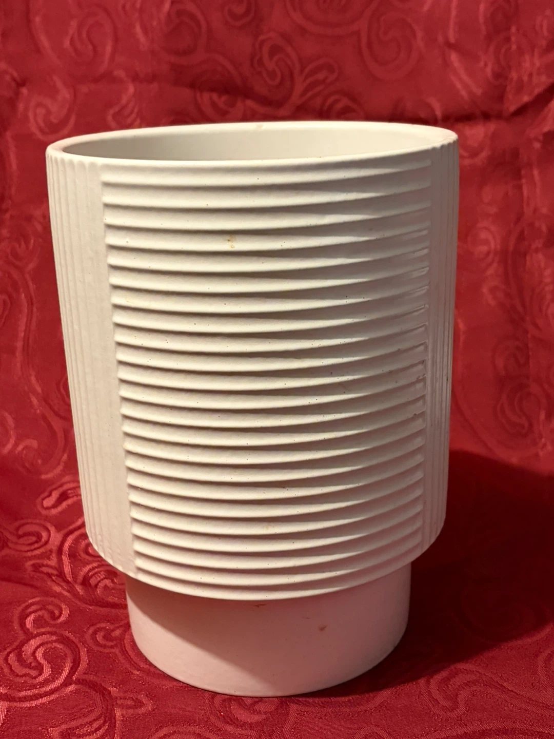 Vases and Planters - photo 4