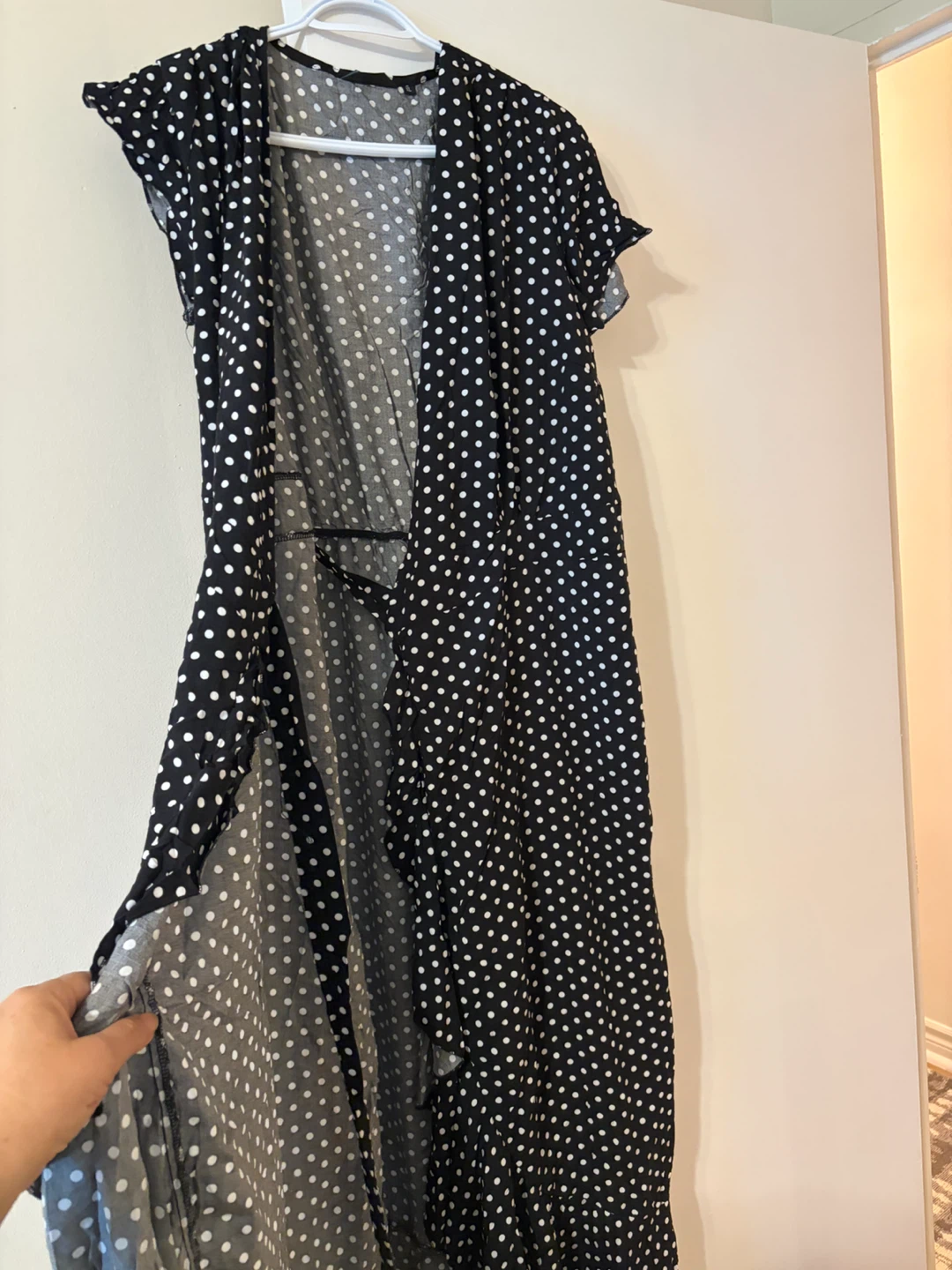 Various assorted dresses Each 50$ and20$ - photo 4