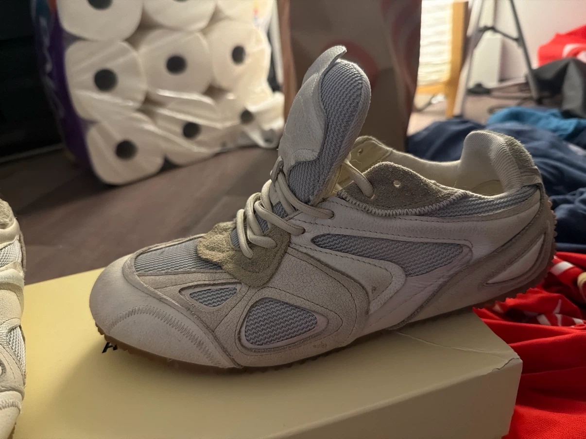 Axel Arigato Sneakers size 10 (retail 450) i can clean them up - photo 2