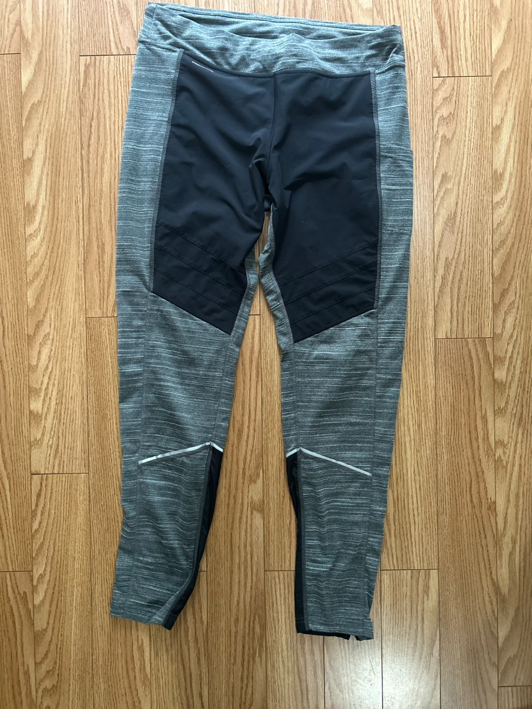 Lolë Men's Athletic Leggings Large Grey and Black