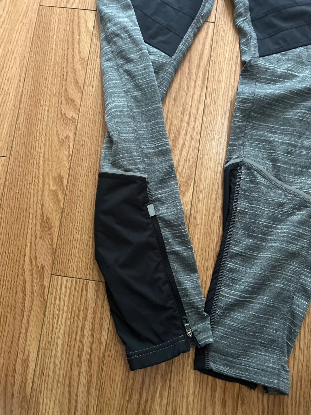 Lolë Men's Athletic Leggings Large Grey and Black - photo 5