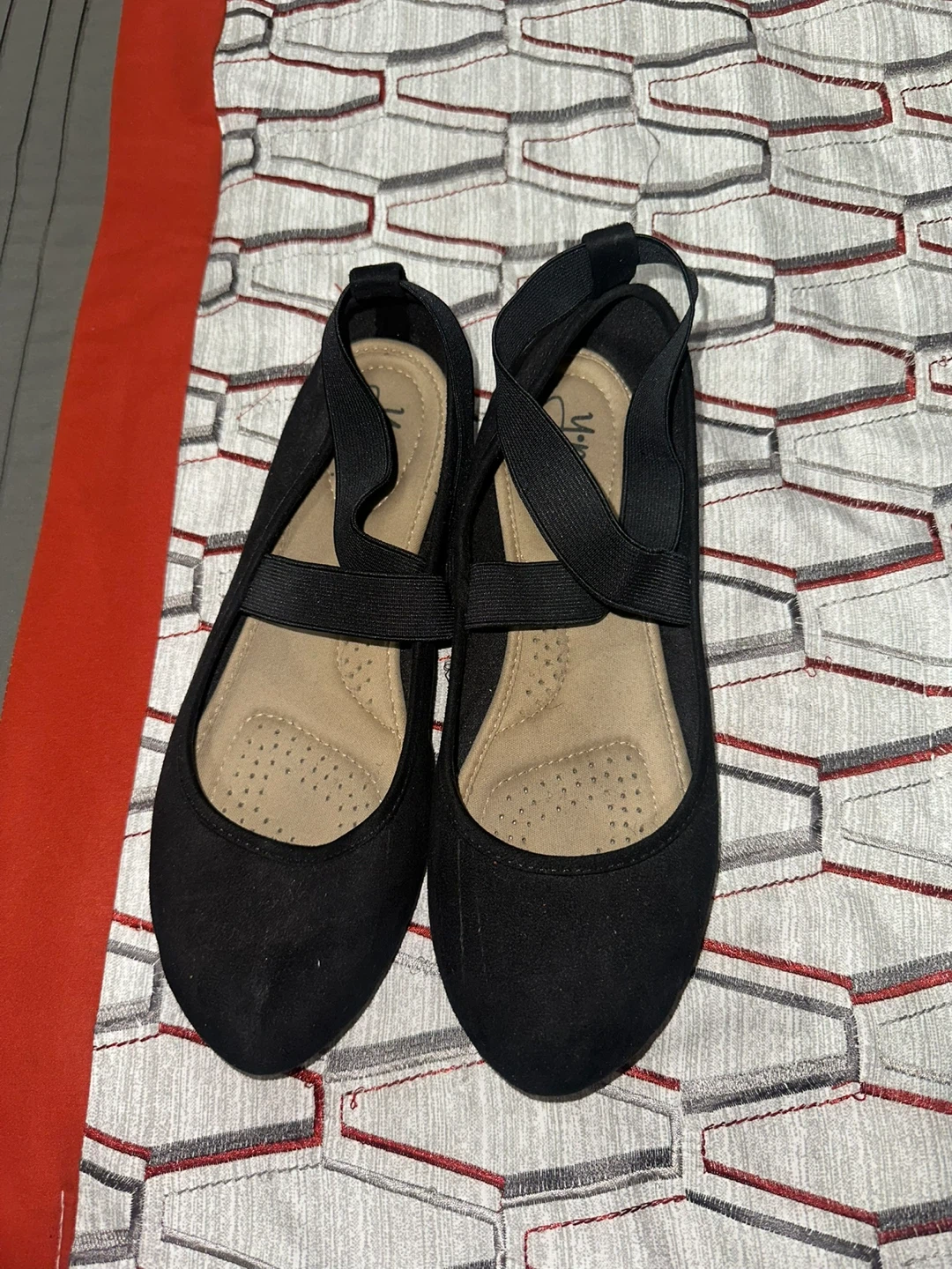 Black Y-Not Flats