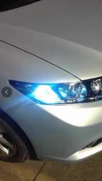Pair of LED Automotive Bulbs - photo 2