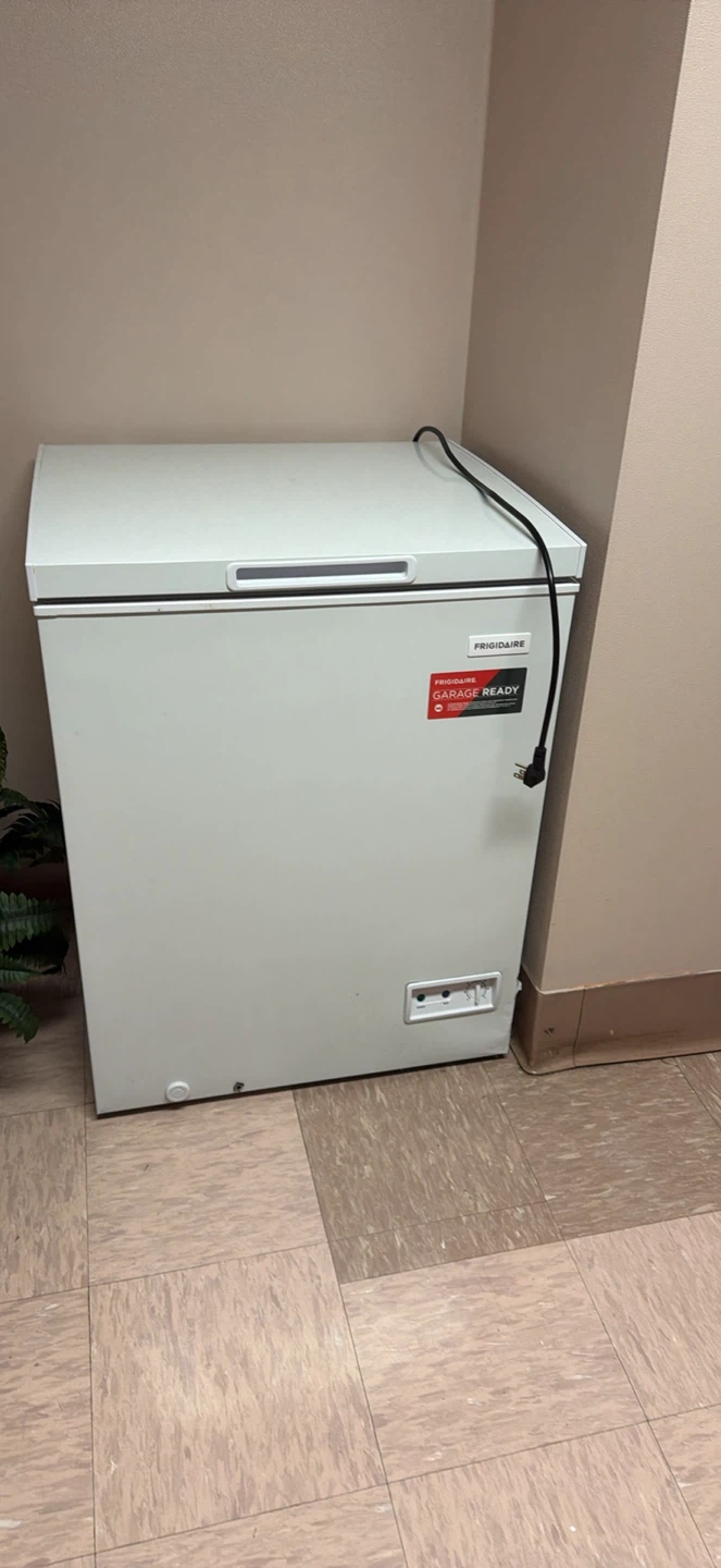 Frigidaire Mini Deep Freezer