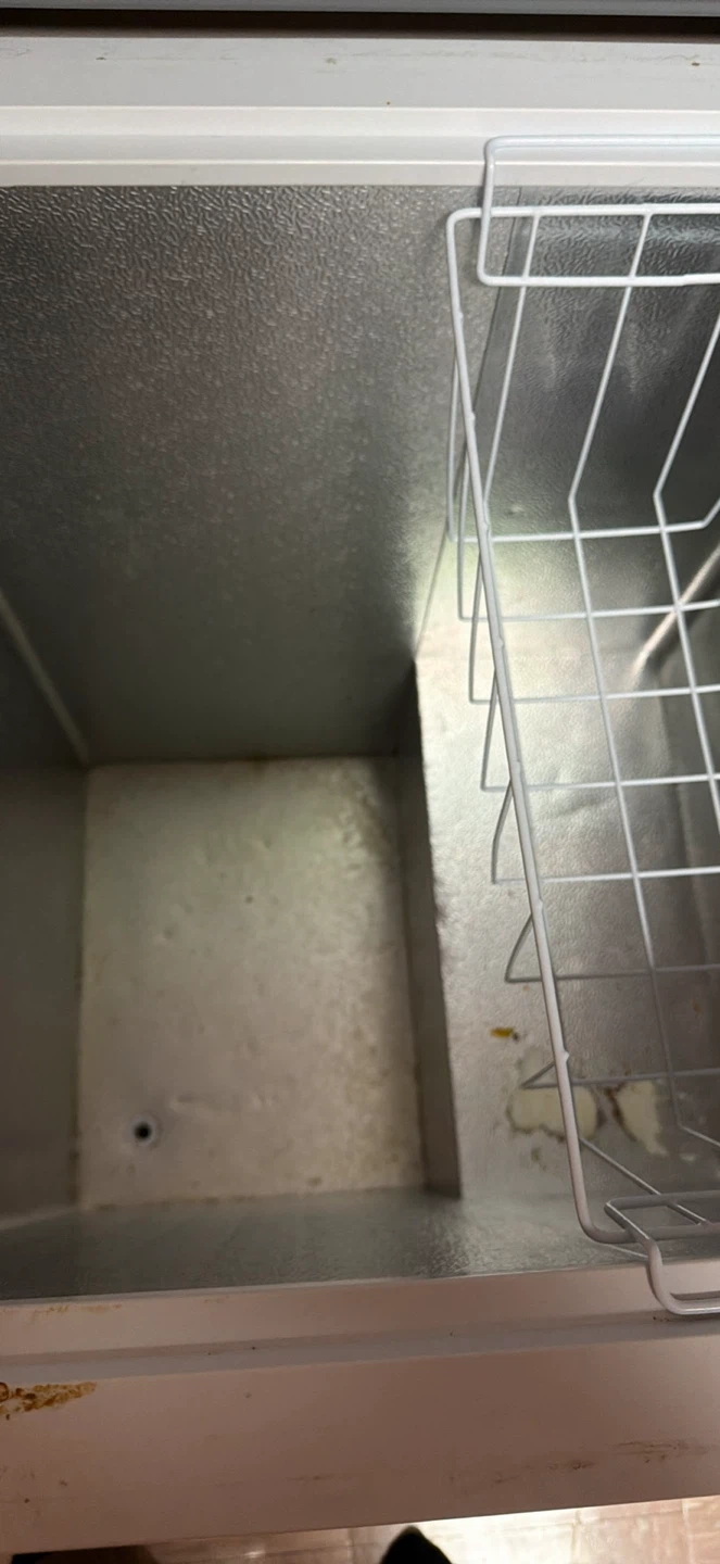 Frigidaire Mini Deep Freezer - photo 5