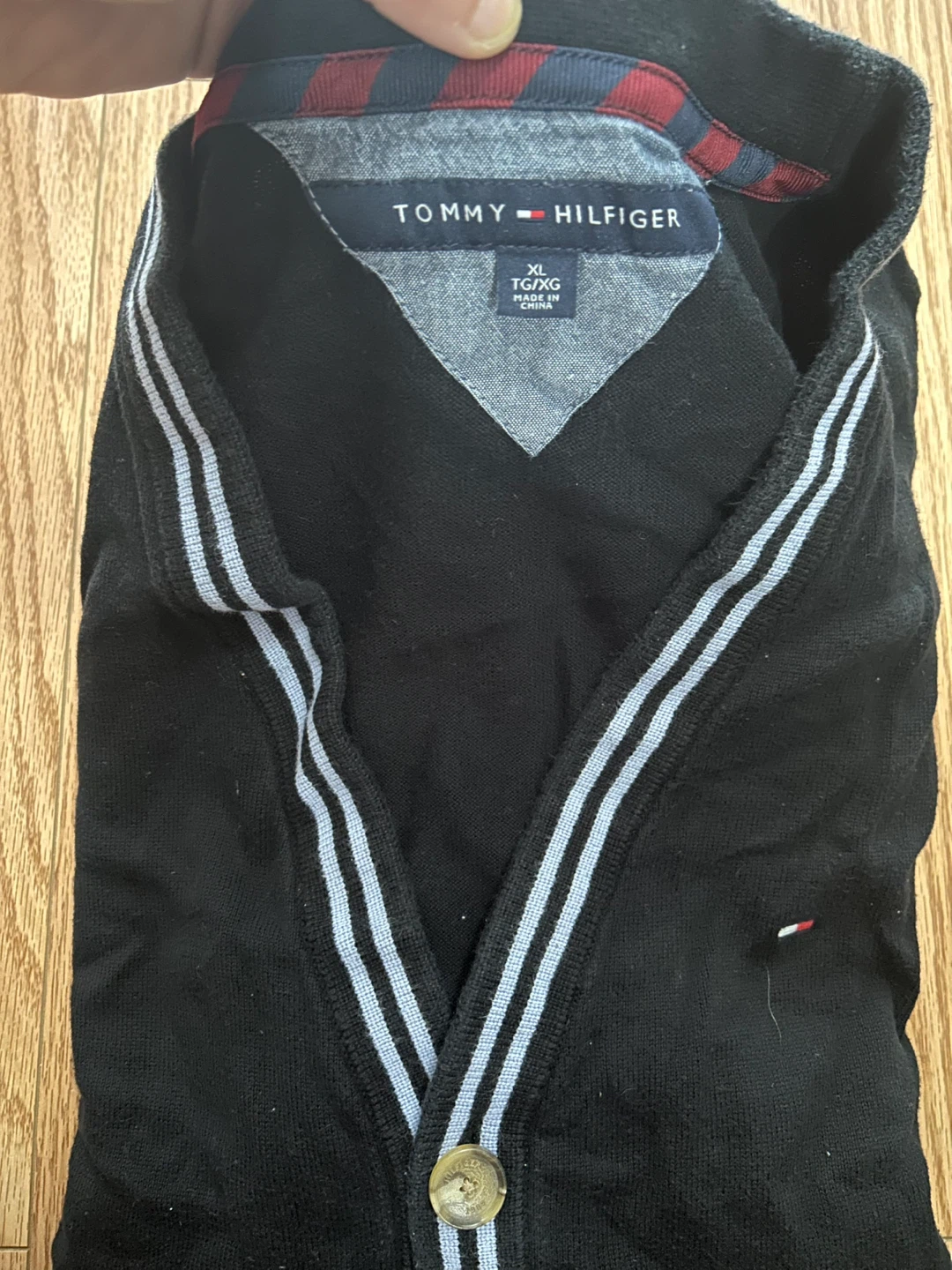 Tommy Hilfiger Black V-Neck Cardigan Size XL - photo 2
