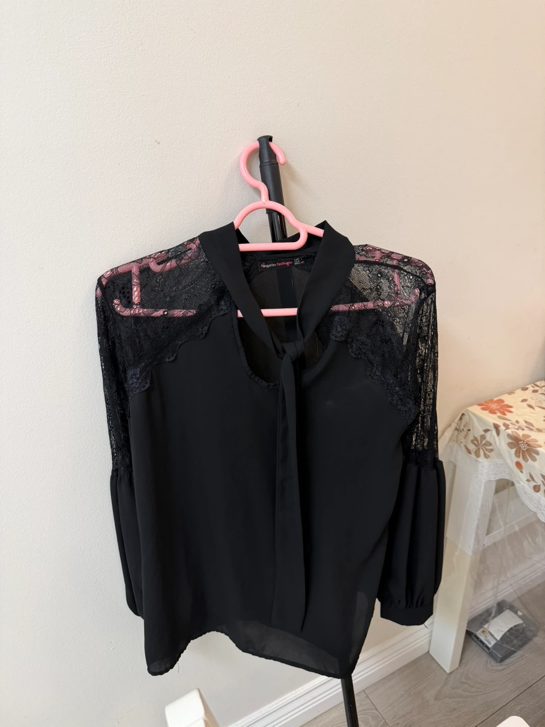 Asprin Fashion Black Lace Blouse