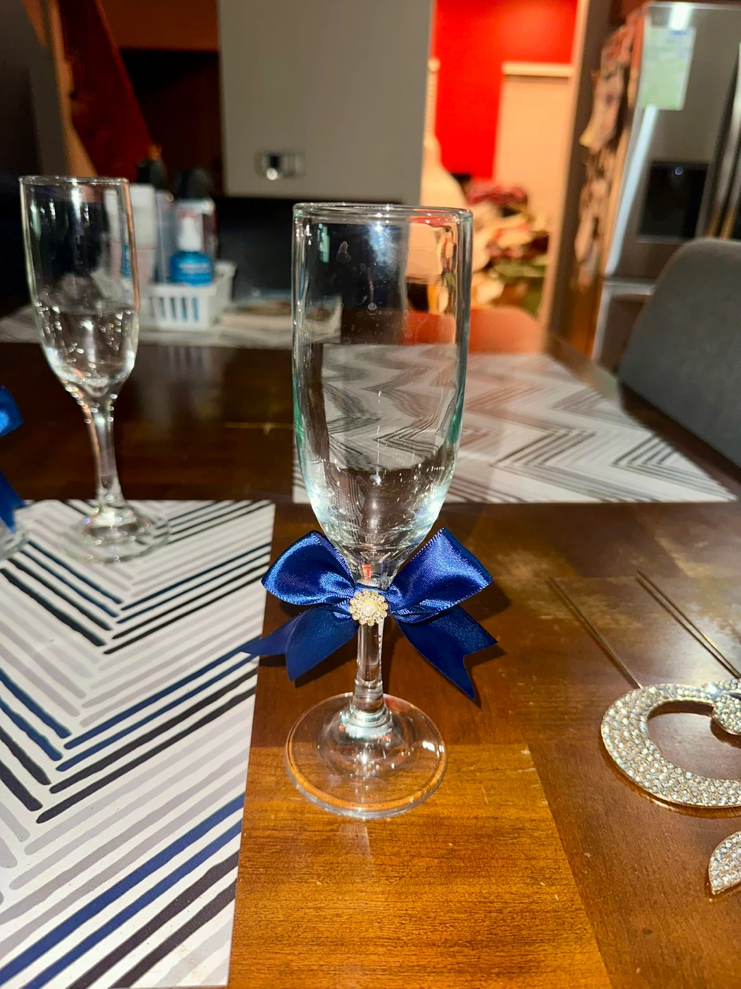 Set of 8 Decorated Champagne Flutes