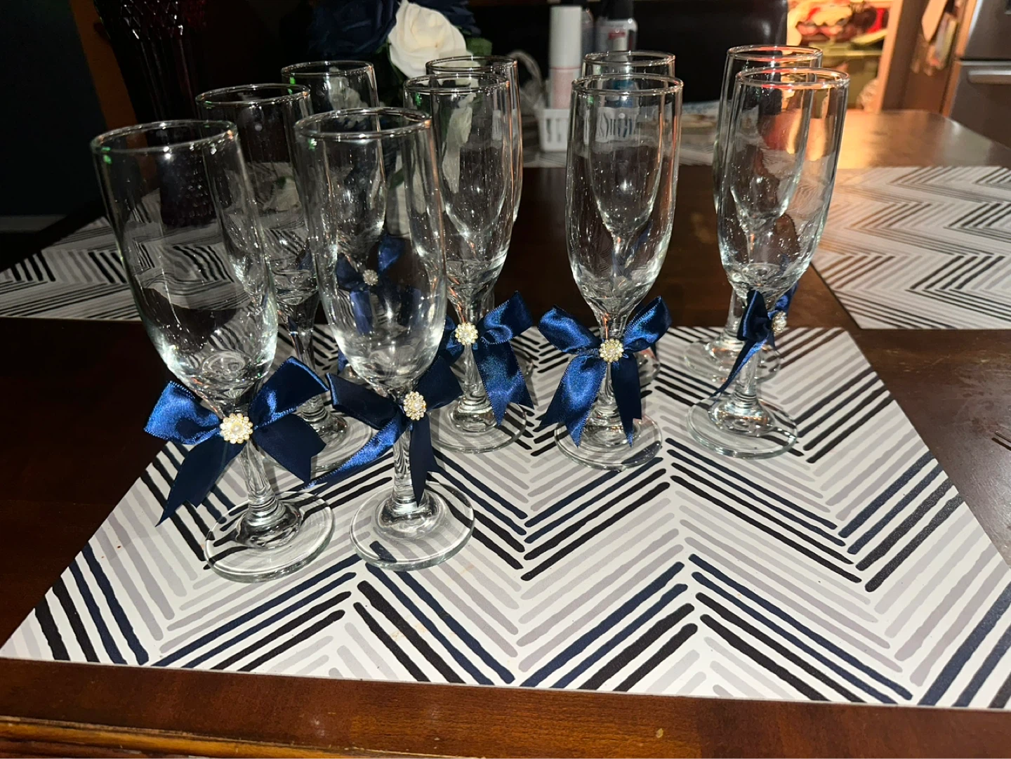 Set of 8 Decorated Champagne Flutes - photo 2