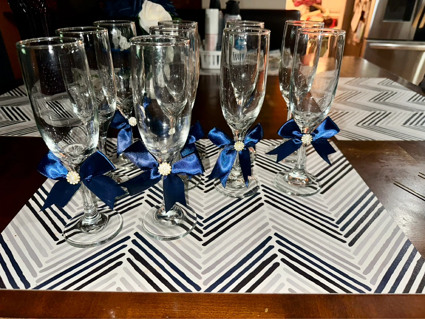 Set of 8 Decorated Champagne Flutes - photo 3