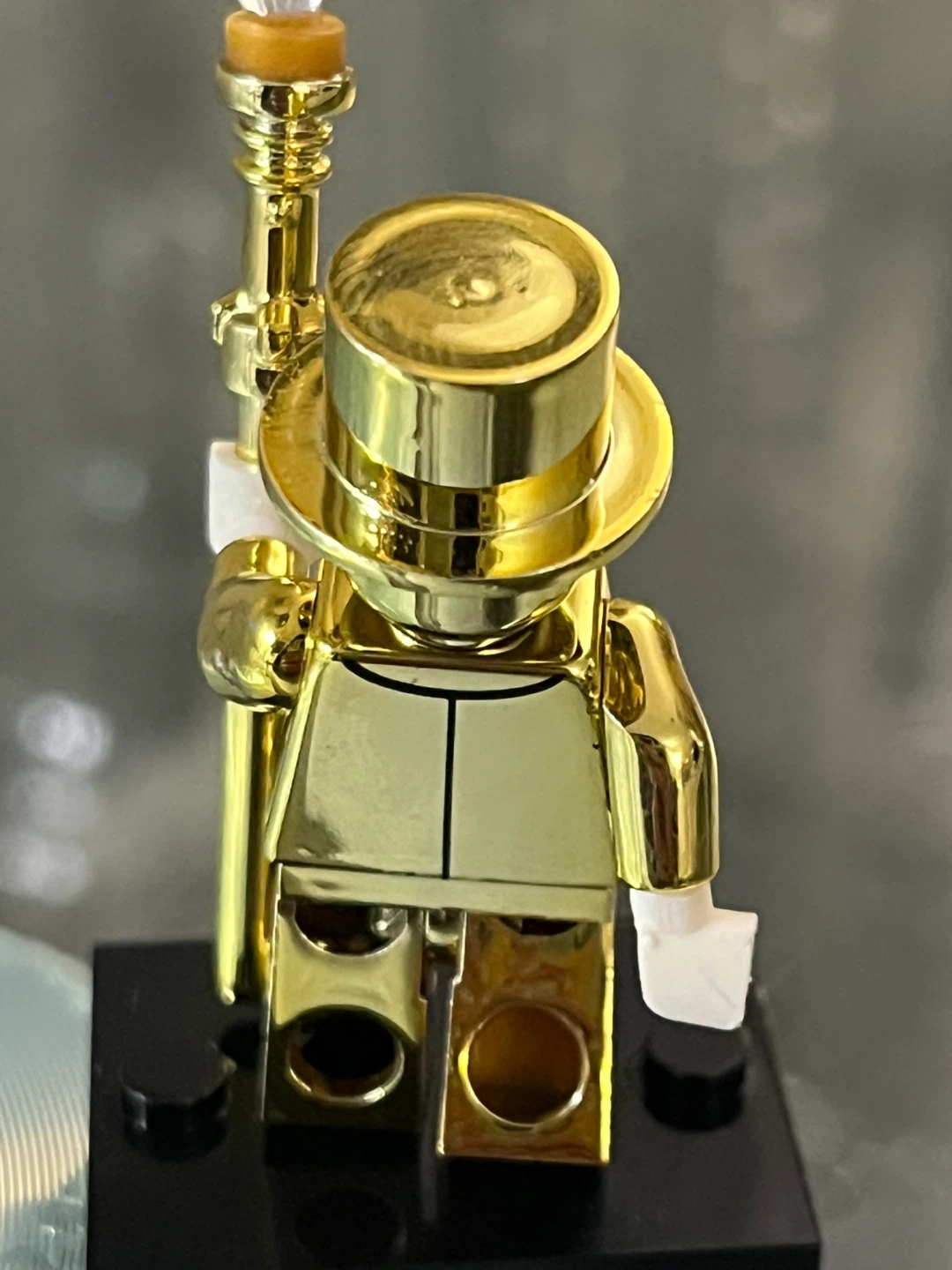 LEGO mr gold custom Minifigure - photo 3