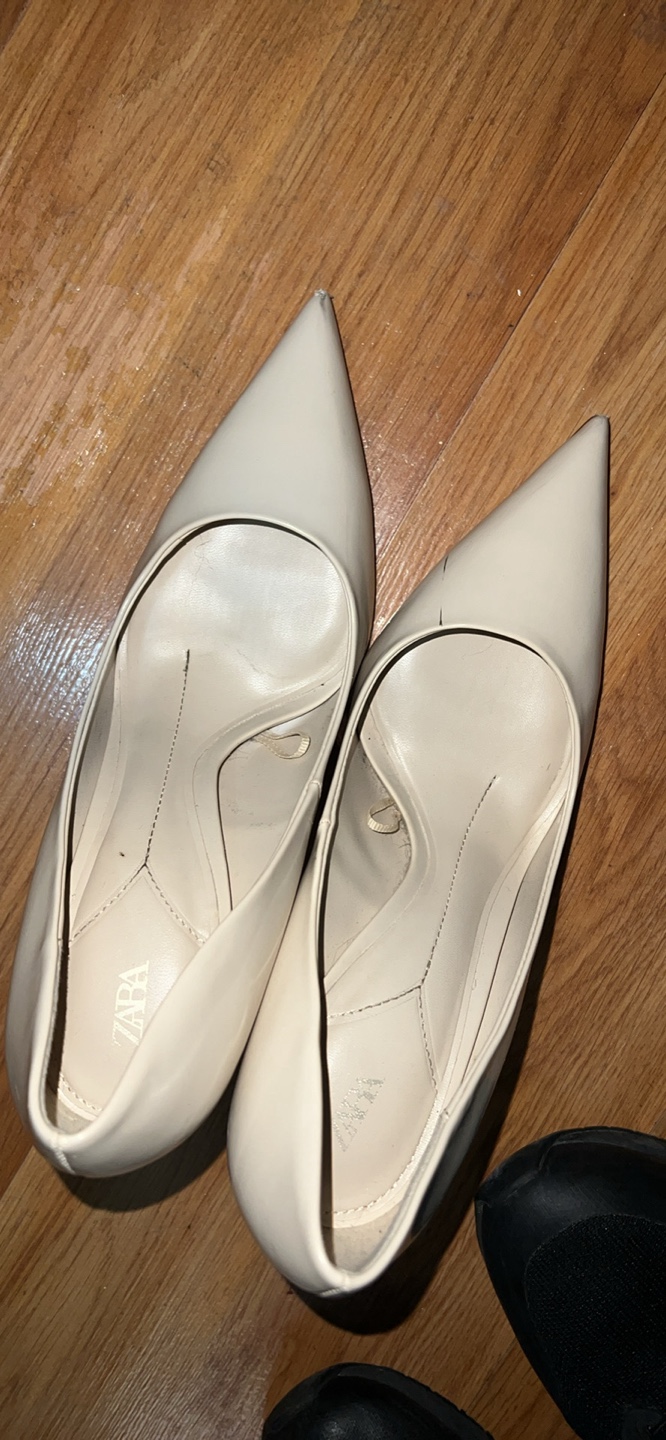 ZARA Pointed Toe Heels, Cream, Size 38