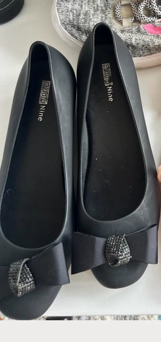 Studio Nine Black Flat Shoes