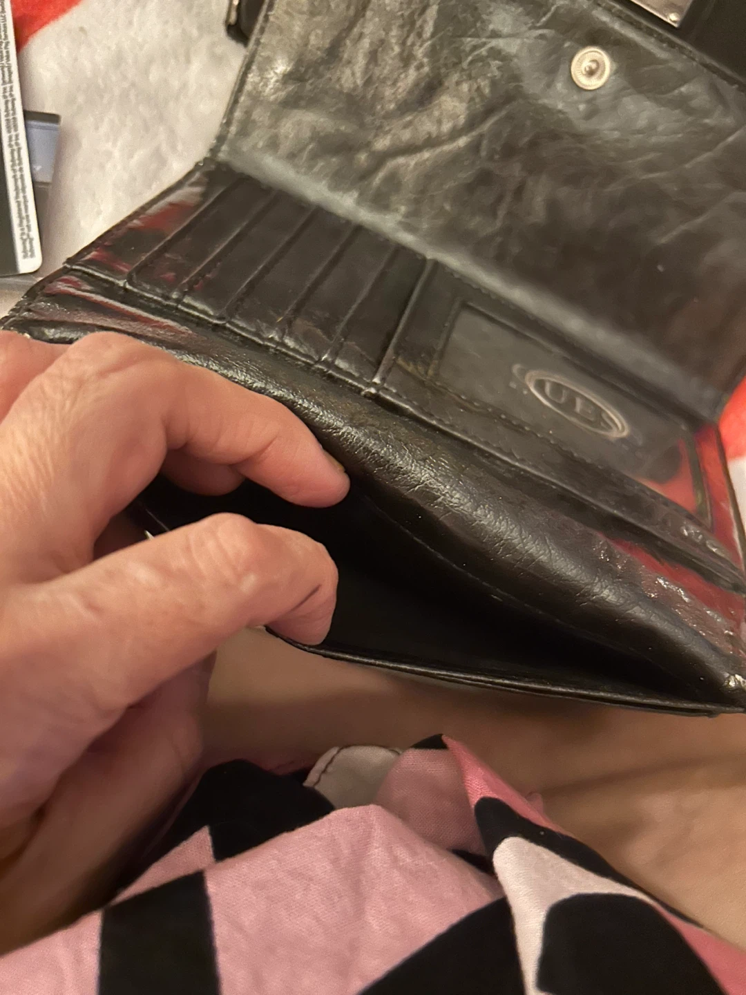 Guess women’s wallet - photo 2