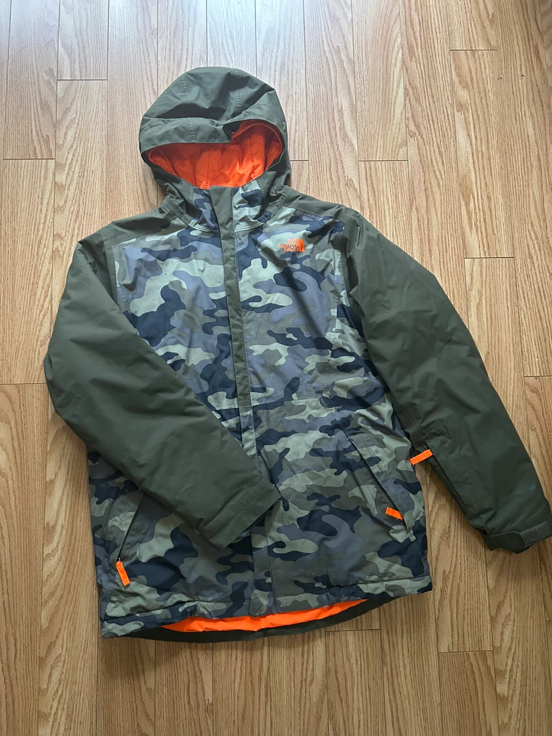 The North Face Camo Jacket Youth Size 16Y