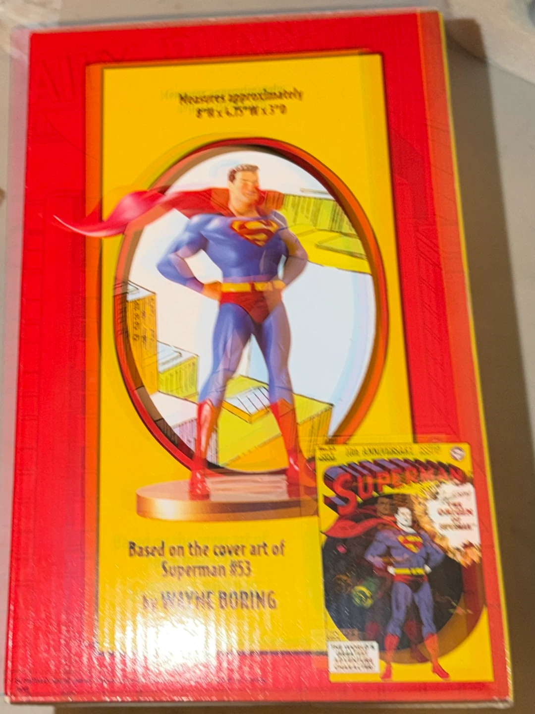 Superman Cover to Cover Statue #53 - photo 3