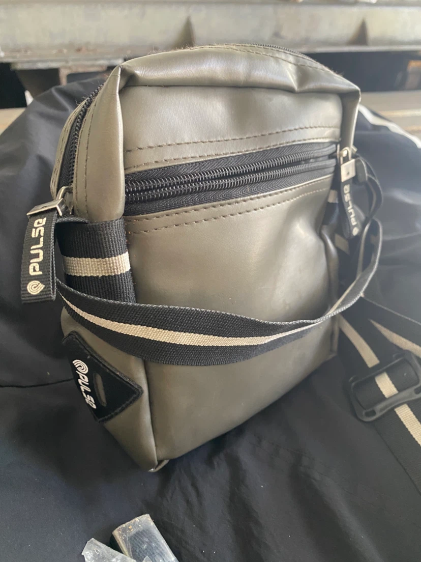 Pulse crossbody bag - photo 3