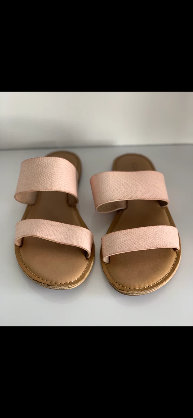 Soft Pink & Beige Double Strap Sandals - photo 2