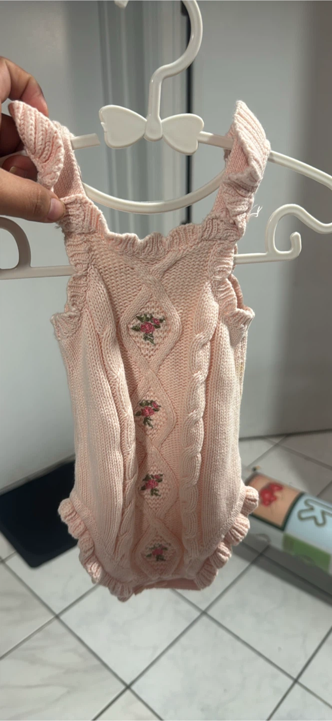 Ropita de bebé. Seminueva  a buen precio lo de 3-6 meses - photo 4