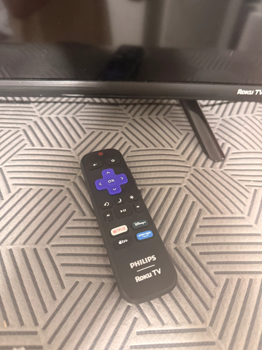 Philips 32-inch Roku TV - photo 3