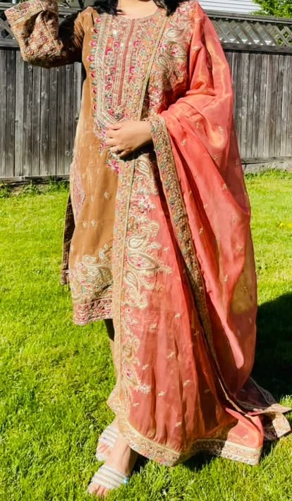 Embroidered Brown and Peach Salwar Kameez Suit - photo 2