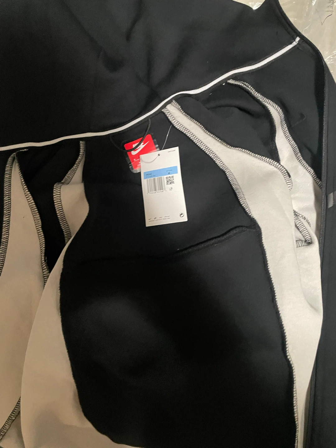 Nike Tech Fleece Tracksuit Black and White - photo 2