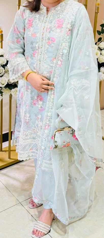 Pastel Floral Embroidered Salwar Kameez - photo 2