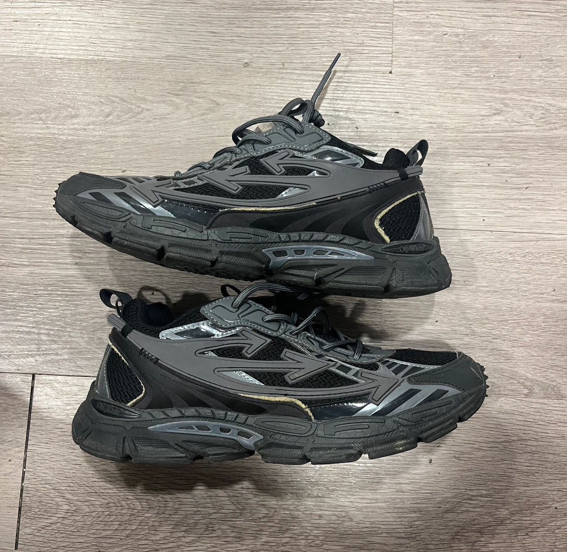 Off-White Sneakers Black and Grey - photo 3