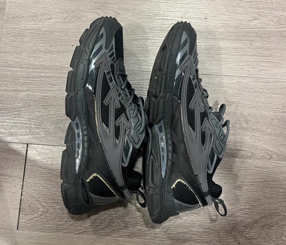 Off-White Sneakers Black and Grey - photo 4