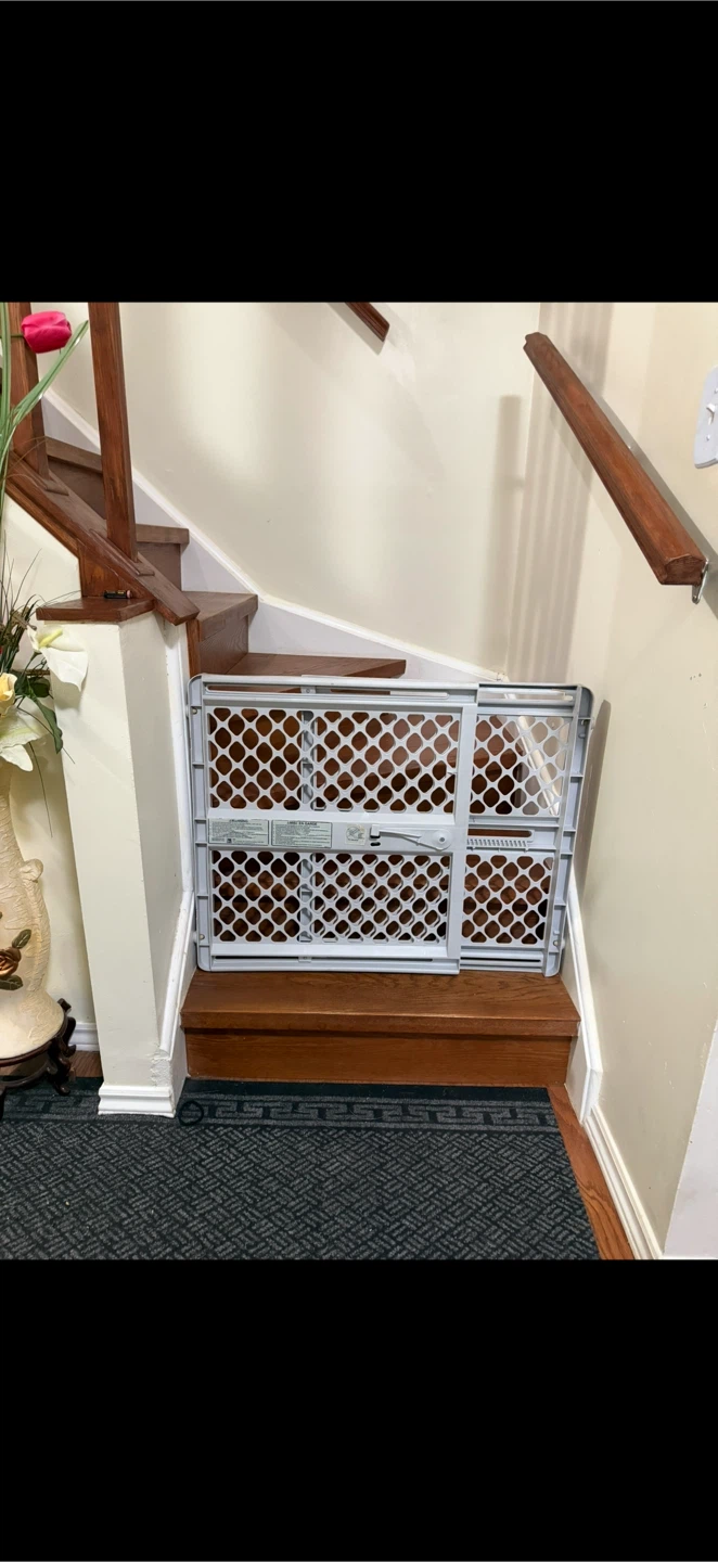 Extendable Safety Gate