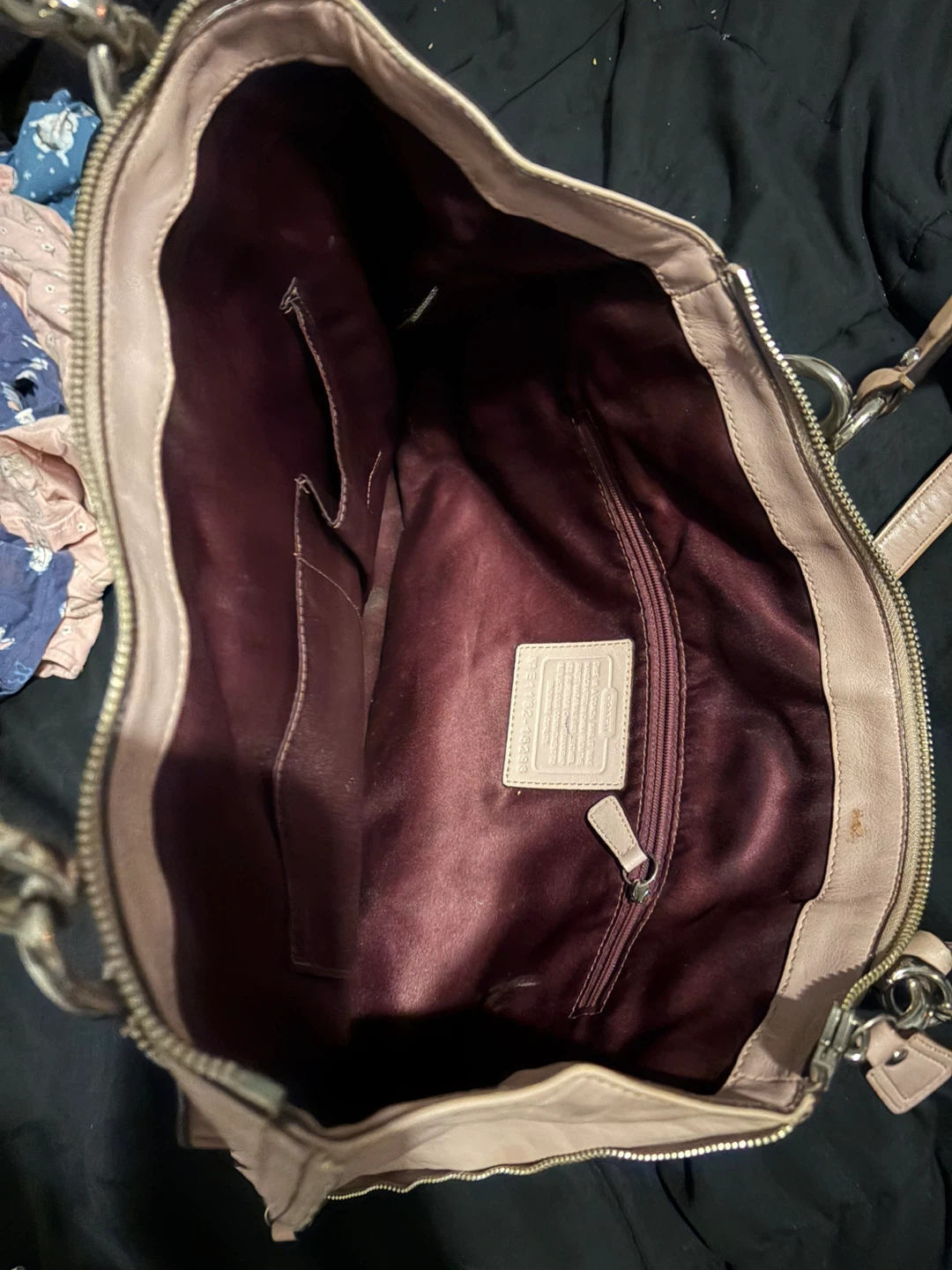 Coach Leather Shoulder Bag - photo 3