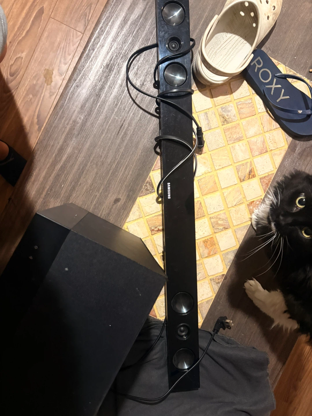 Samsung soundbar and subwoofer - photo 2
