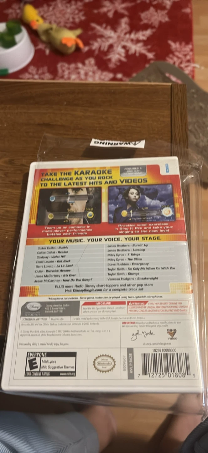 Disney Sing It: Pop Hits for Nintendo Wii - photo 2