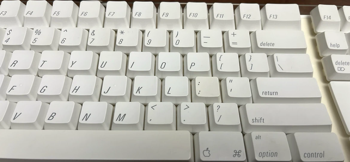 Apple USB Keyboard A1048, Cleaned and tested - photo 3