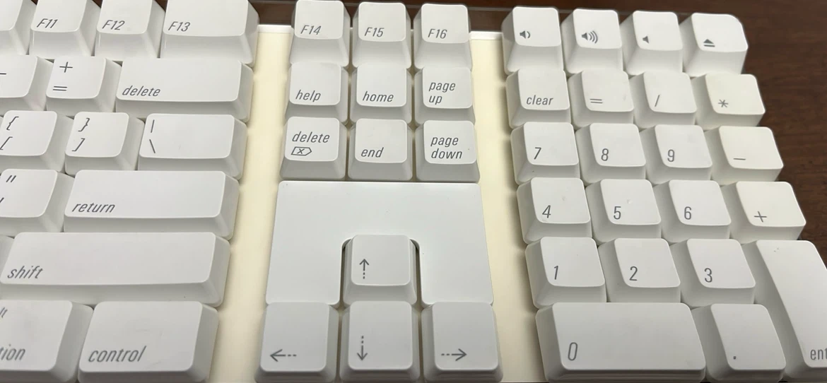 Apple USB Keyboard A1048, Cleaned and tested - photo 4